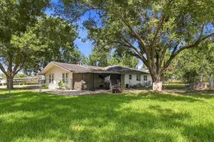 817 Masonic Oak Dr, Brazoria, TX 77422 - Photo 8