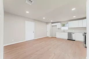 3626 Sparrow St, Houston, TX 77051 - Photo 10