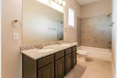 415 Lakeland Circle, Rosharon, TX 77583 - Photo 8