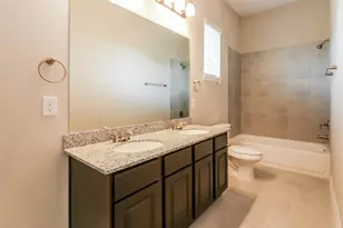 415 Lakeland Cir, Rosharon, TX 77583 - Photo 8