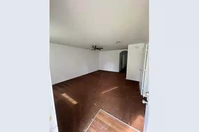 795 Devilleneuve Street, Beaumont, TX 77701 - Photo 2