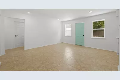 9930 Valley Lake Drive, Houston, TX 77078 - Photo 6