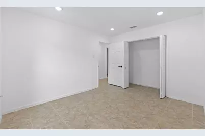 9930 Valley Lake Drive, Houston, TX 77078 - Photo 2