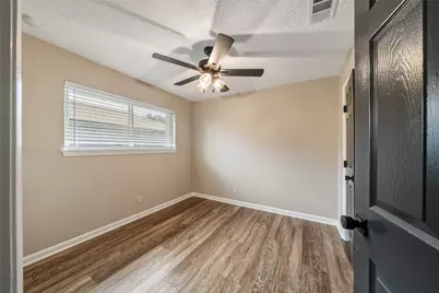 3200 Sand Reef Lane, League City, TX 77573 - Photo 10