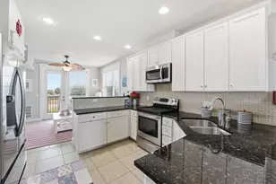 26421 Cat Tail Dr, Galveston, TX 77554 - Photo 16