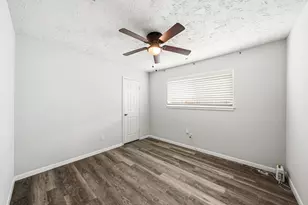 12010 Dorrance Ln, Meadows Place, TX 77477 - Photo 14