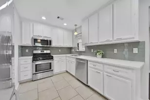 10406 Woodwind Dr, Houston, TX 77025 - Photo 8