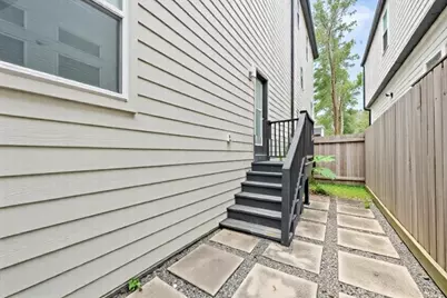 1333 W 22nd Street #F, Houston, TX 77008 - Photo 16