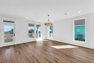 955 Wommack, Crystal Beach, TX 77650 - Photo 6