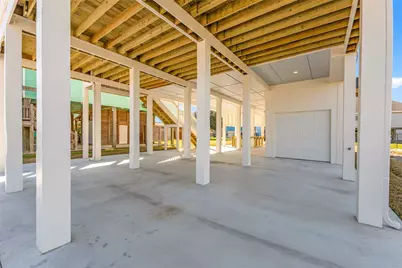 955 Wommack, Crystal Beach, TX 77650 - Photo 26