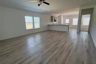 10455 Sugar Ml Dr, Conroe, TX 77306 - Photo 2