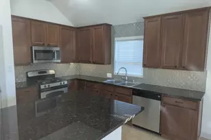 3651 Raintree Village Dr, Katy, TX 77449 - Photo 10