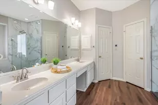 1730 Mabry Mill Rd, Houston, TX 77062 - Photo 16