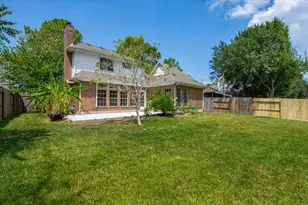 1730 Mabry Mill Rd, Houston, TX 77062 - Photo 2