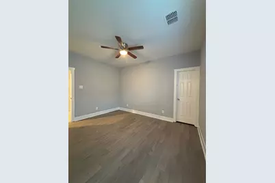 339 Owens Street #A, Houston, TX 77029 - Photo 8