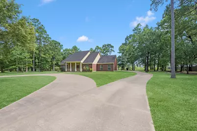 205 Mohawk Lane, Wallisville, TX 77597 - Photo 28