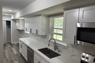 9169 Sharyn Dr, Conroe, TX 77384 - Photo 4