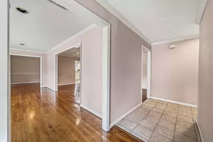 4501 Willowbend Blvd, Houston, TX 77035 - Photo 10