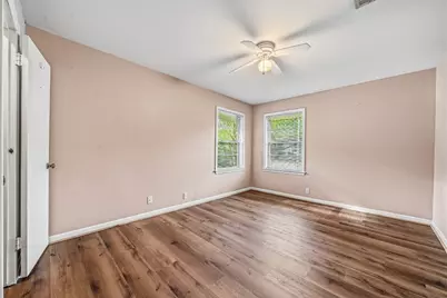 4501 Willowbend Boulevard, Houston, TX 77035 - Photo 28