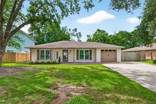 319 Kingsport St, Crosby, TX 77532 - Photo 2