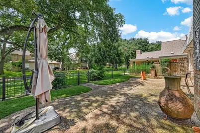 2718 Kissing Camel Court, Missouri City, TX 77459 - Photo 2