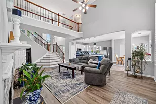 1810 Silver Brook Ln, Katy, TX 77494 - Photo 8