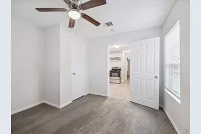 820 Texas Street, Liberty, TX 77575 - Photo 4