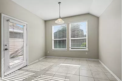 6615 Hunters Trace Lane, Baytown, TX 77521 - Photo 10