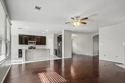 6615 Hunters Trace Lane, Baytown, TX 77521 - Photo 8