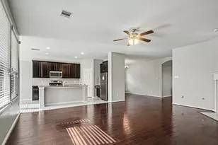 6615 Hunters Trace Ln, Baytown, TX 77521 - Photo 8