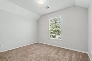 6615 Hunters Trace Ln, Baytown, TX 77521 - Photo 14