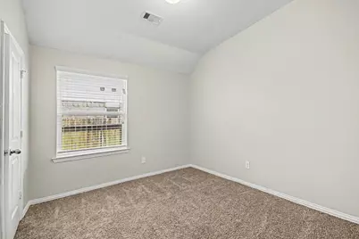 6615 Hunters Trace Lane, Baytown, TX 77521 - Photo 14