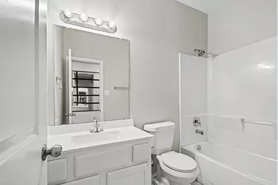 6615 Hunters Trace Lane, Baytown, TX 77521 - Photo 18