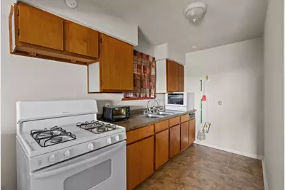 810 93rd Street, Galveston, TX 77554 - Photo 2