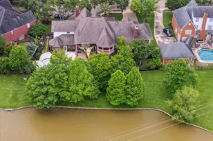 14 Tredington St, Sugar Land, TX 77479 - Photo 2