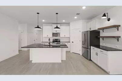 7815 Jade Crest Dr, Angleton, TX 77515 - Photo 6