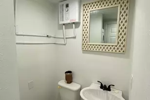 8341 Detroit St, Houston, TX 77017 - Photo 10