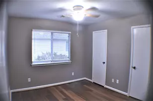 9503 Deep Valley Dr, Houston, TX 77044 - Photo 20