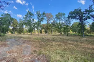 1124 Creekwood St, Crockett, TX 75835 - Photo 1