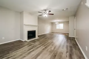 18450 Hollow Oaks Cir, Porter, TX 77365 - Photo 4