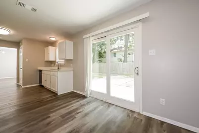 18450 Hollow Oaks Circle, Porter, TX 77365 - Photo 6