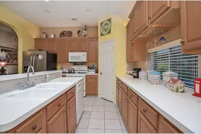 1350 Summer Terrace Drive, Sugar Land, TX 77479 - Photo 10