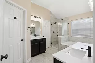 4015 Lakepointe Forest Dr, Seabrook, TX 77586 - Photo 24