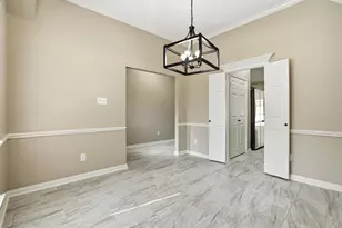 4015 Lakepointe Forest Dr, Seabrook, TX 77586 - Photo 8