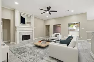 4015 Lakepointe Forest Dr, Seabrook, TX 77586 - Photo 14