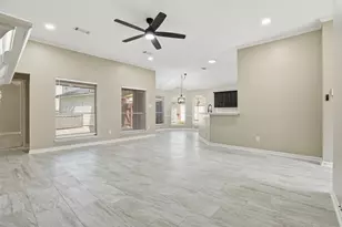 4015 Lakepointe Forest Dr, Seabrook, TX 77586 - Photo 16