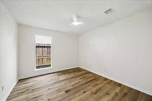 15918 Brookford Dr, Houston, TX 77059 - Photo 18
