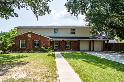 5007 Inverness Drive, Baytown, TX 77521 - Photo 2