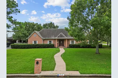 616 Westwood Circle, La Marque, TX 77568 - Photo 2