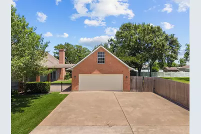 616 Westwood Circle, La Marque, TX 77568 - Photo 8